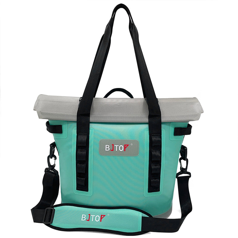 BRIEFING COOLER BAG M CS 超美品 COOLER BAG （Mサイズ） CS（クーラーバッグ（Mサイズ）CS（保冷