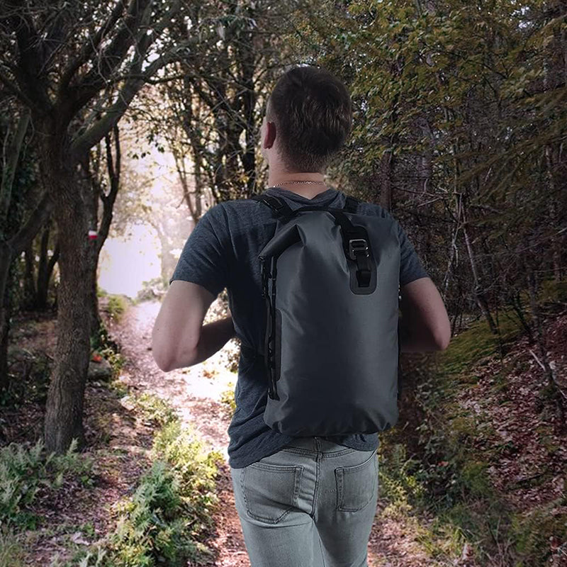 20L LIGHTWEIGHT BACKPACK